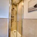 - Haus D, App 0d0703